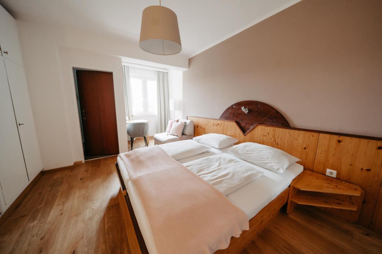 Hotel - Restaurant Soleo Krumpendorf Extérieur photo